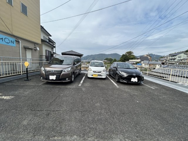 サンフォレスト須佐の駐車場