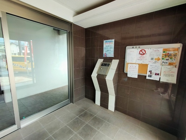 ファイン日野31のエントランス