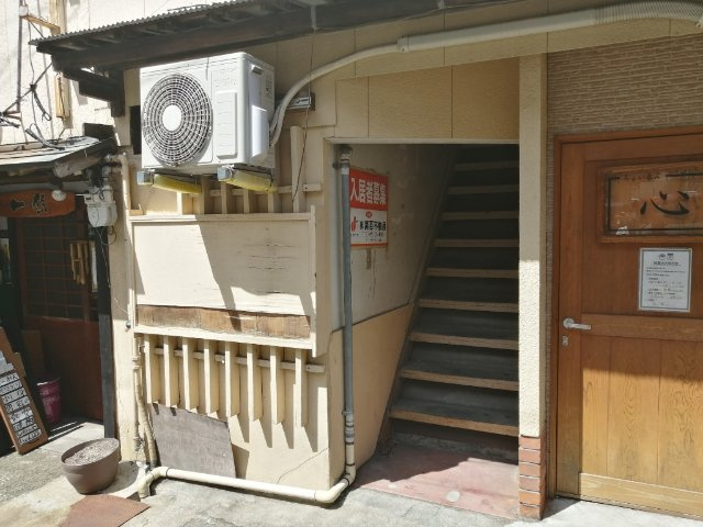 谷山アパートのエントランス
