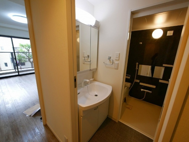 佐世保市元町の賃貸マンションの洗面所