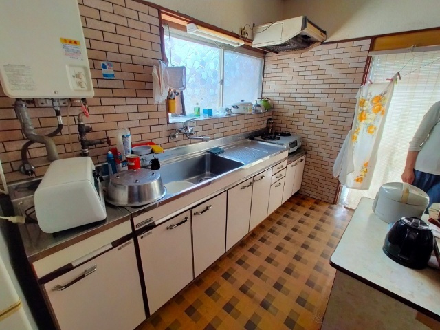 今福町一戸建のキッチン