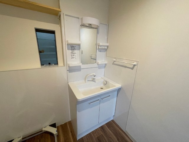 大和町アパートの洗面所