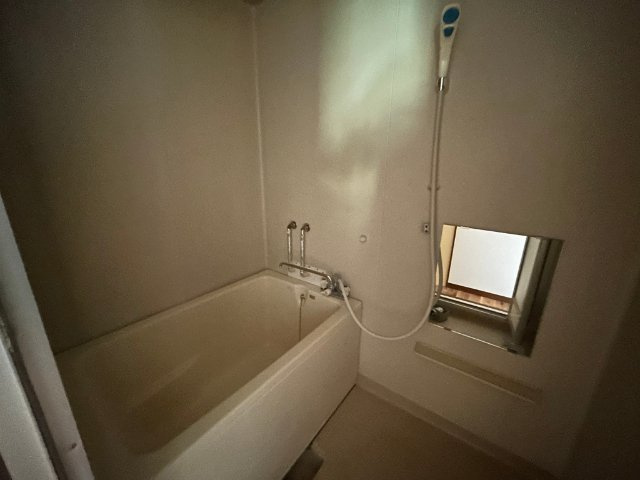 コスモハイツ吉田の浴室
