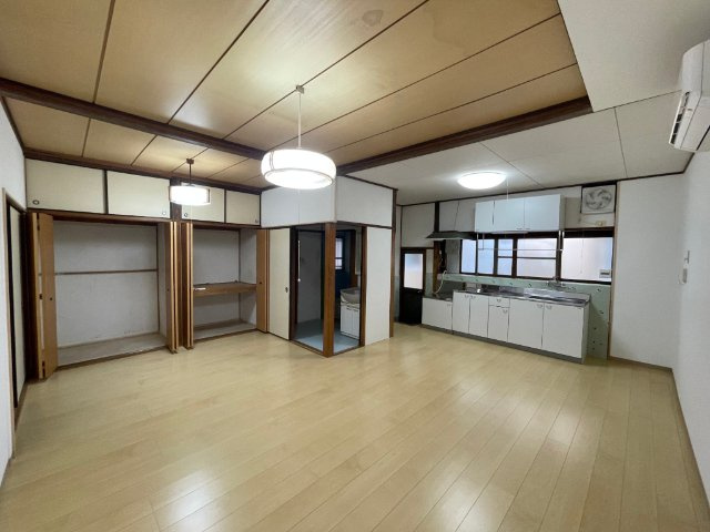 戸尾町堀貸家の居間・リビング