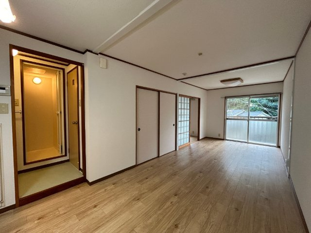 コーポあじさいの居間・リビング