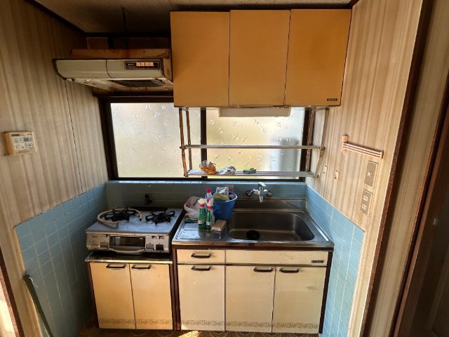 小島町戸建のキッチン