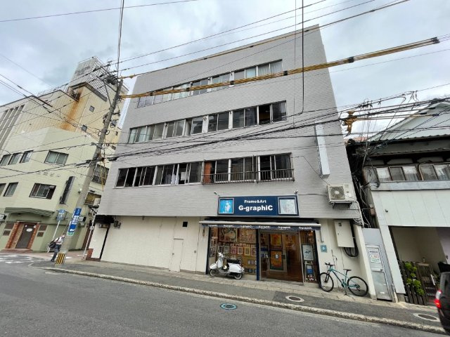 古瀬ビルの外観
