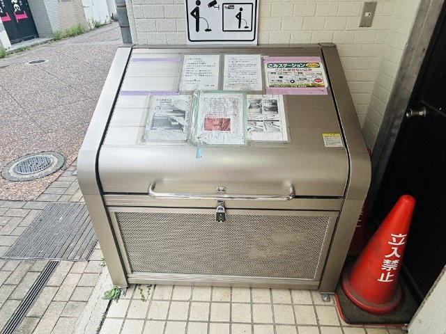 古瀬ビルのエントランス