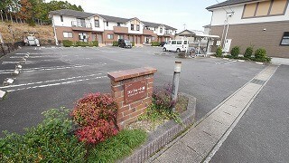コンフォート園Bの駐車場