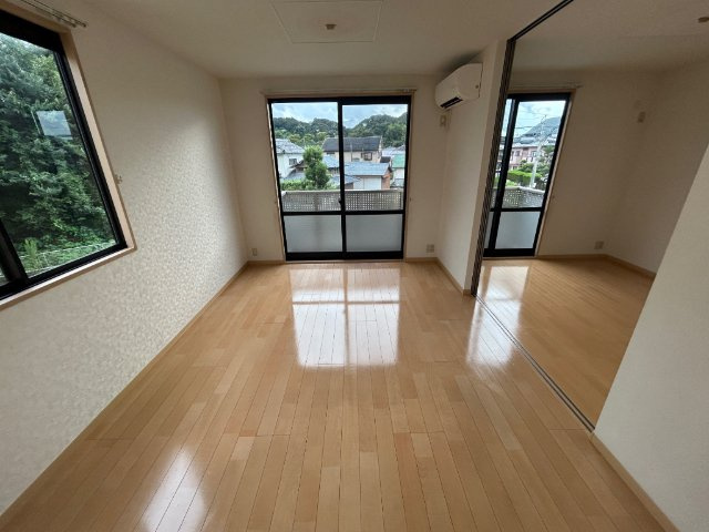 シャーメゾン広田Aの居間・リビング
