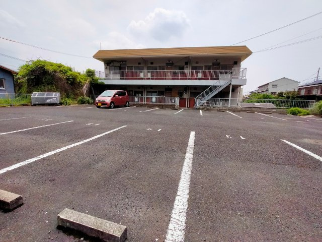 梅田ハイツの駐車場