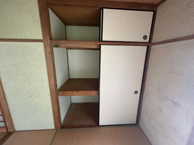 赤崎二戸一の収納