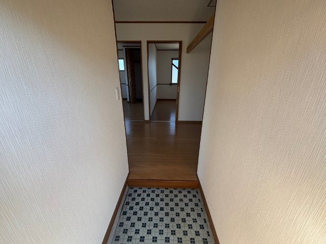 佐世保市松瀬町のアパートの玄関