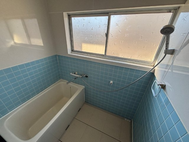佐世保市松瀬町のアパートの浴室