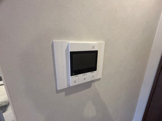 アルファビルのその他