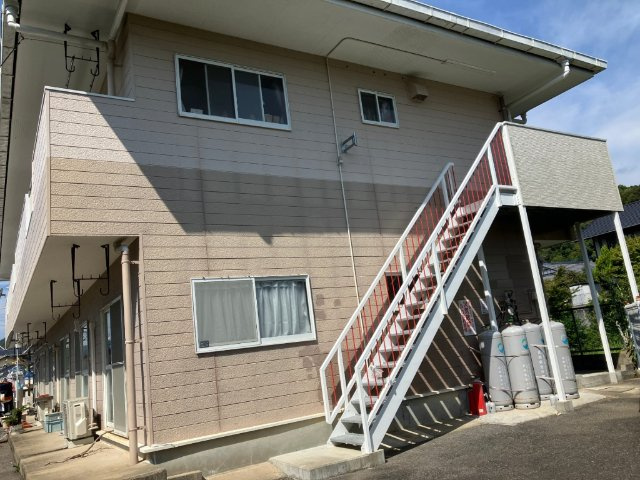 横田コーポのエントランス