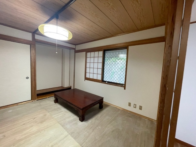 花園ハイツの居間・リビング