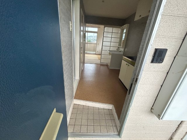 ツインズ白石川棚七番館の玄関