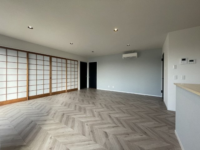 佐世保市天神町のアパートの居間・リビング