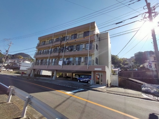 ファイン赤崎の外観