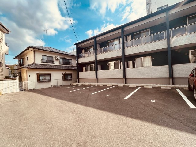 GplusⅠの駐車場