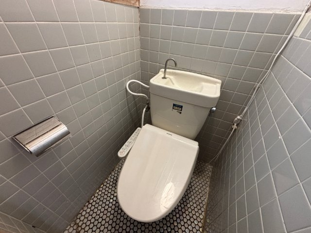 大黒町一戸建のトイレ