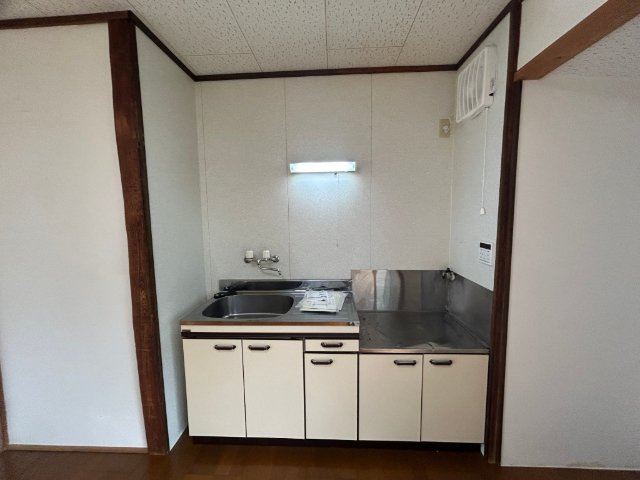黒髪町28－26貸家のキッチン