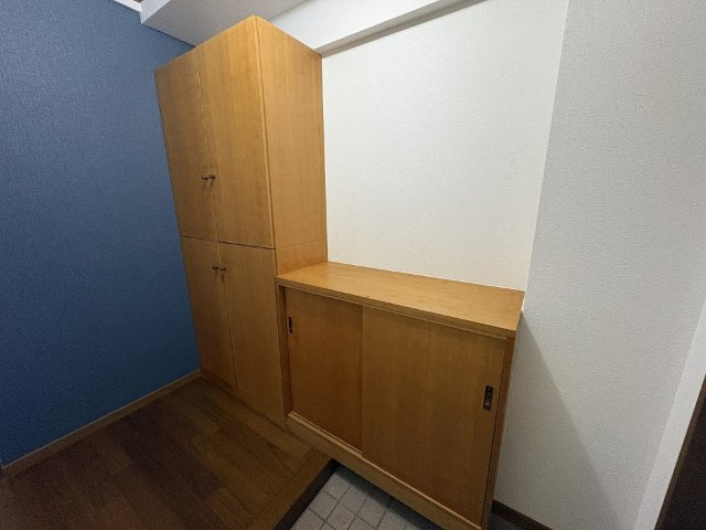 ニュー大松マンションの玄関