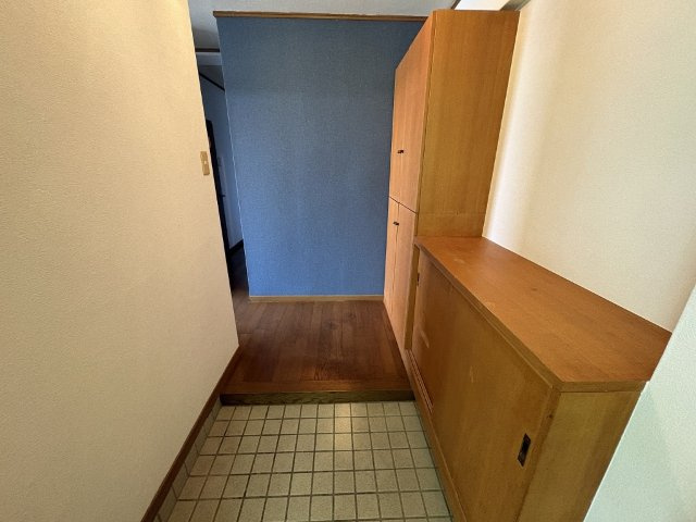 ニュー大松マンションの玄関
