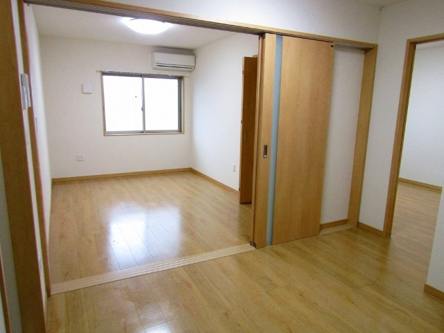 リバーサイド月のその他