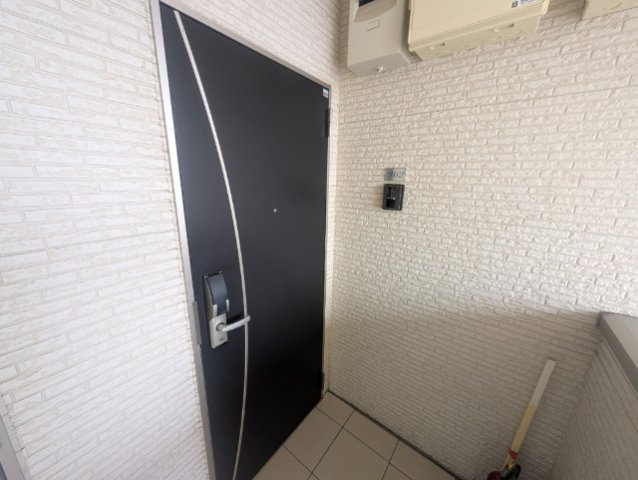 リバーサイド月の玄関