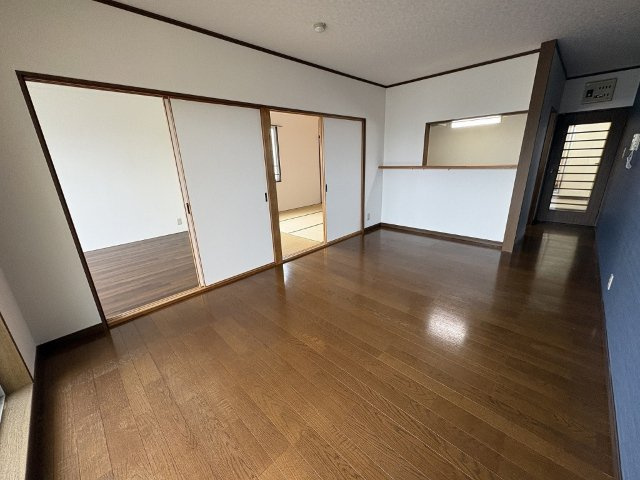 サンシティ広田の居間・リビング