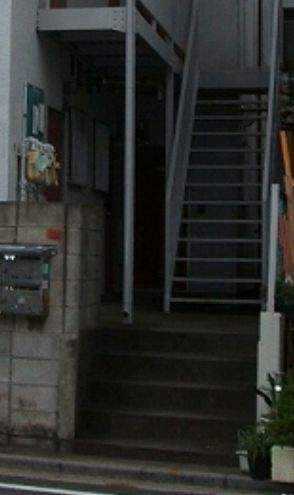 クレッセンドハイツのエントランス