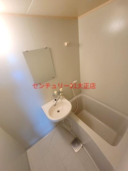 ソレイユ3の浴室