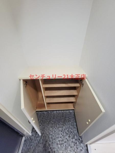 島之内八幡屋ビルの玄関