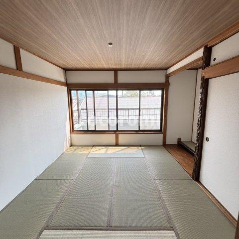 中木田戸建ての和室
