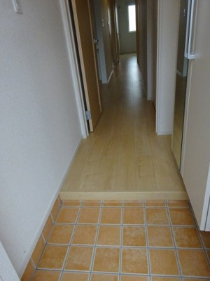 【玄関】 | ロータス南島田Ｅ
