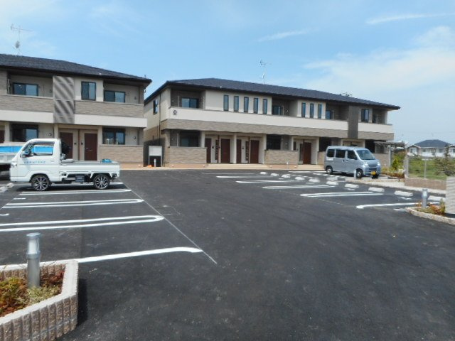 【駐車場】 | エムテナーヌⅡ