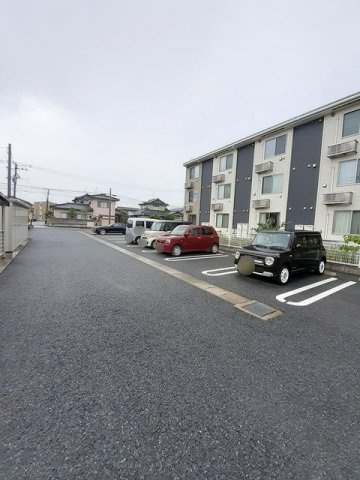 リーシアの駐車場