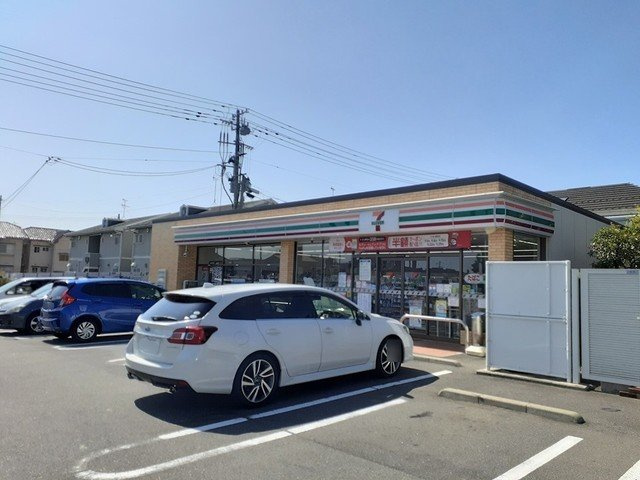 リーシアの周辺|セブンイレブン新潟和合町店まで487m