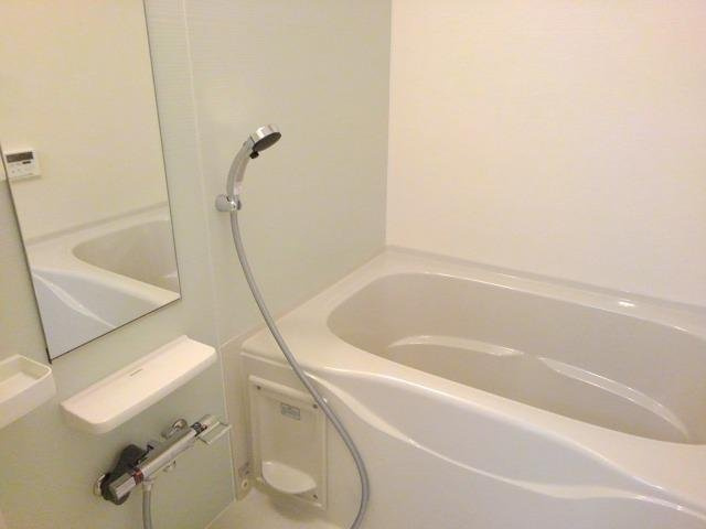 Ｍ－フォレストⅢの浴室