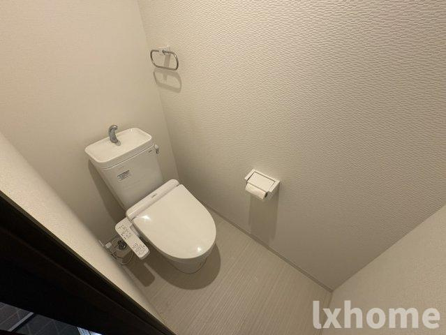 RIHITO正雀駅前のトイレ|ゆったりとした空間のトイレです