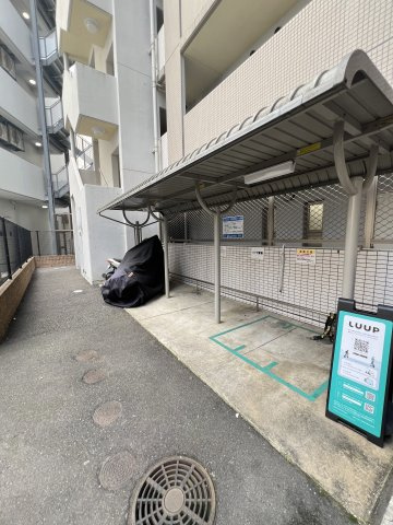 フェルト627の駐車場