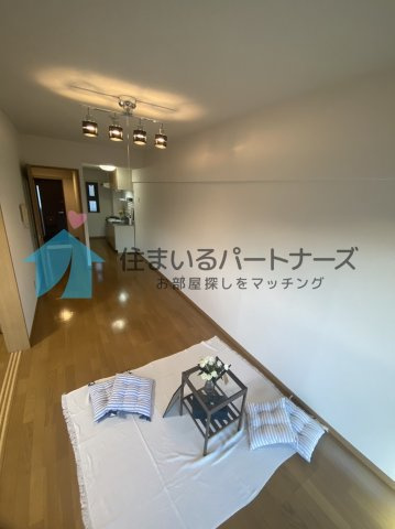 久留米市東櫛原町の賃貸マンションの居間・リビング|ゆったりとしたリビングです