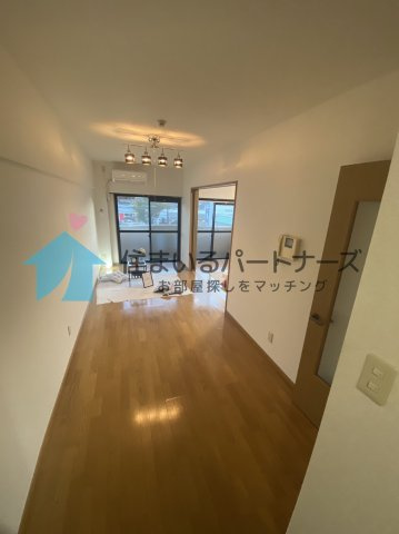 久留米市東櫛原町の賃貸マンションの居間・リビング|ゆったり過ごせるリビングです