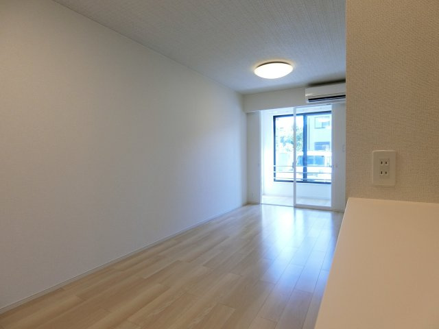 ミモザハウス　３号館の居間・リビング