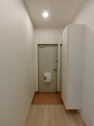 ミモザハウス　３号館の玄関
