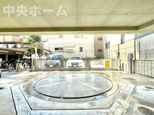 ヴェレーナ南葛西の駐車場|【敷地内駐車場】最新の空き状況や費用などの詳細は担当スタッフまでお問い合わせください。