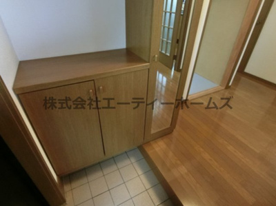 【玄関】 | 小松一丁目貸家