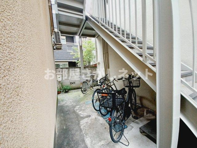 マンション富士【おとり物件なし】#学生・社会人にオススメ！初期費用分割払いOK！の駐車場